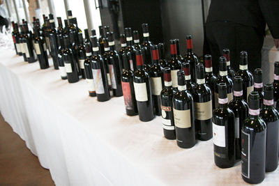 Il banco di assaggio delle Barbere