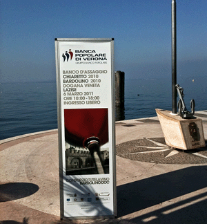 La locandina a Lazise dell'anteprima Bardolino e Chiaretto