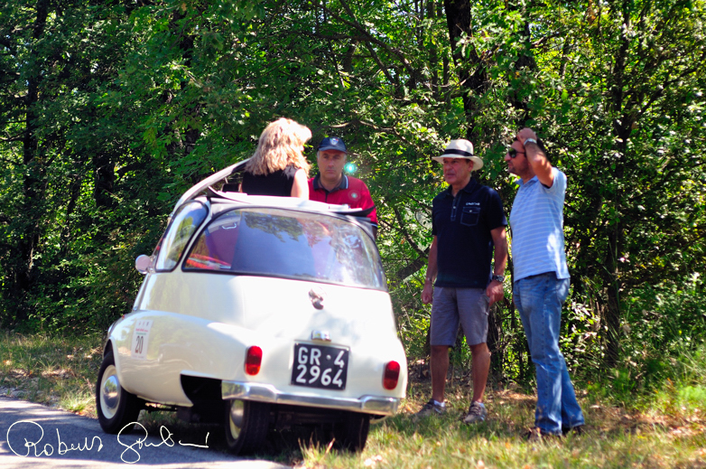L'Iso Isetta si &egrave; dovuta fermare per problemi elettrici