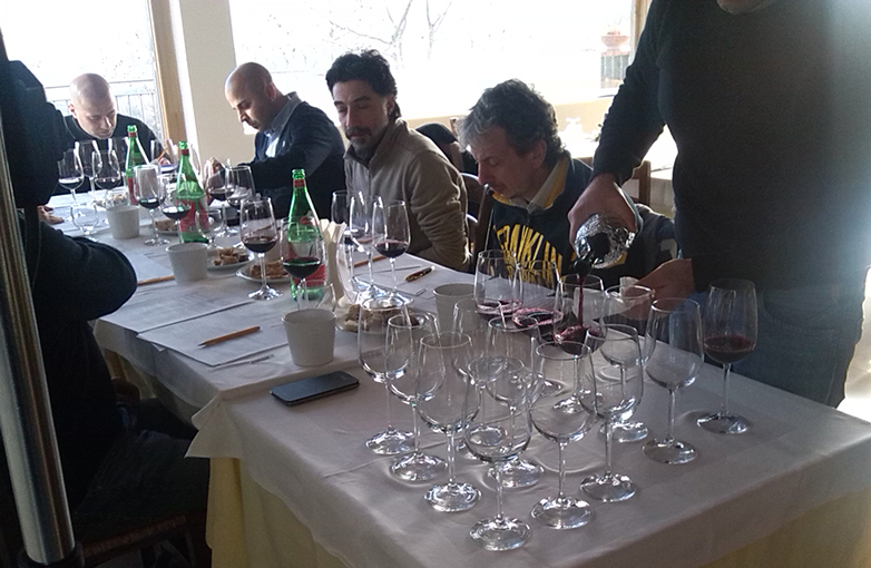 I campioni di aglianico vengono serviti