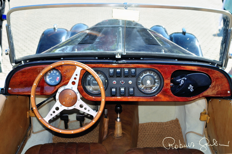 Il cruscotto della Morgan 4x4 di Stefano Cerrone