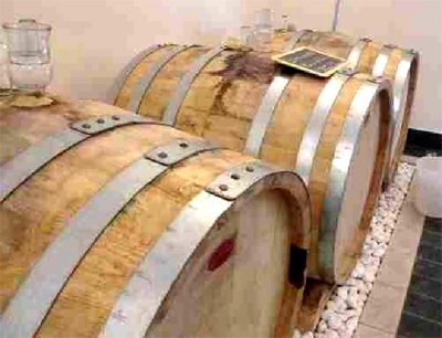 Tonneaux in castagno presso l'azienda Joaquin