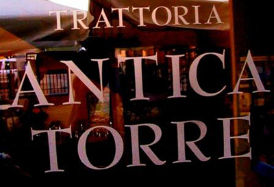 L'insegna dell'Antica Torre a Barbaresco