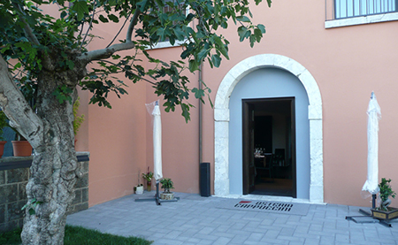 L'entrata dell'Osteria dei Cappuccini