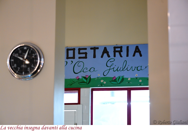 La vecchia insegna de L'Oca Giuliva