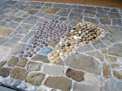 lavoro fatto da Silvano con le pietre raccolte in vigna