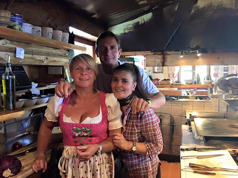 Manuela e parte dello staff