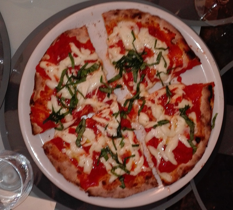 Pizza Margherita al Rhum