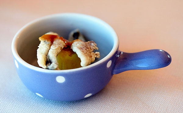 Entrée: Mini hamburger di pesce