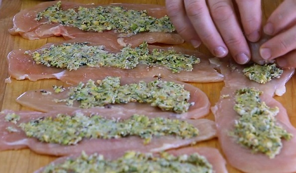 Preparazione invotlini di pollo con verdure