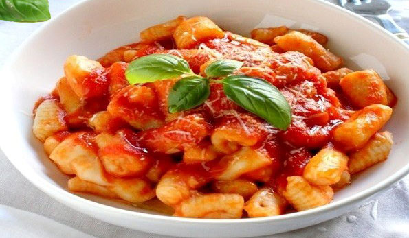 Gnocchi al sugo