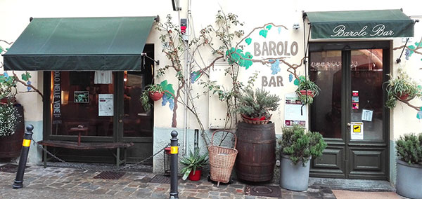 Esterno Barolo Bar Monforte