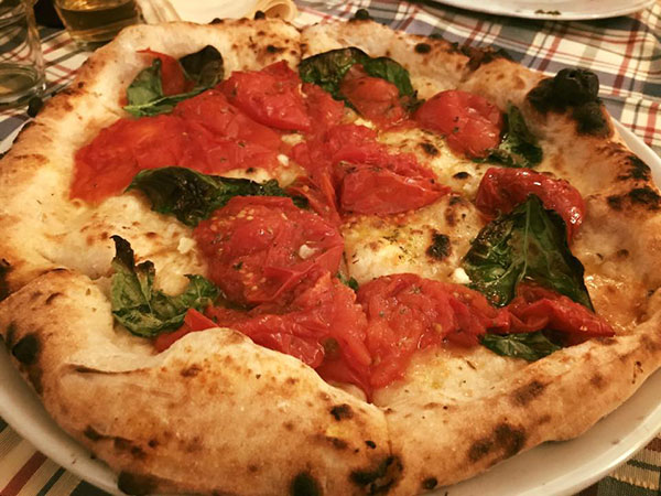 La Marinara con pomodoro Re Fiascone di Guglielmo Vuolo