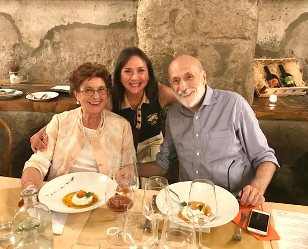 Rita Abagnale con Carlo petrini e Carmen Guerriero