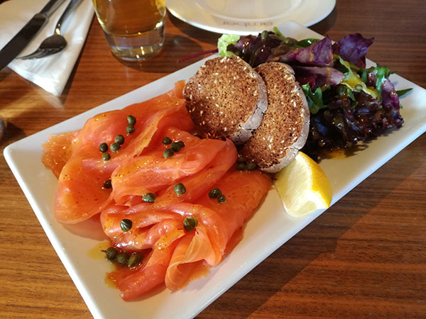 Piatto scozzese con salmone