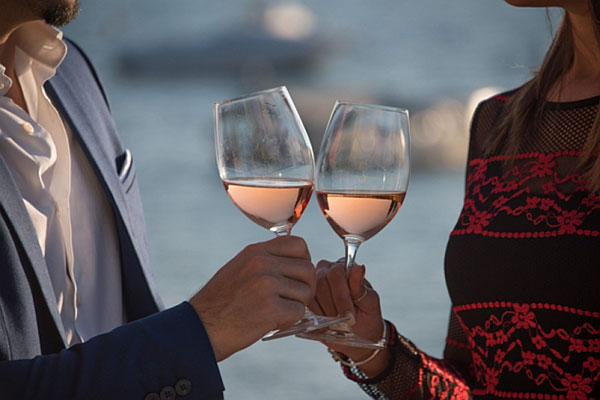 Cini cin con il Chiaretto