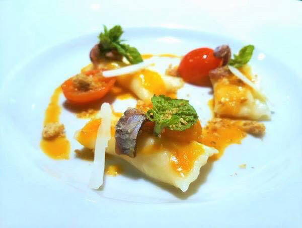 Ravioli ripieni di ricotta di bufala