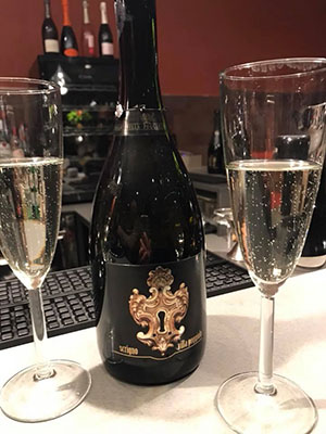 Pignoletto Spumante Scrigno