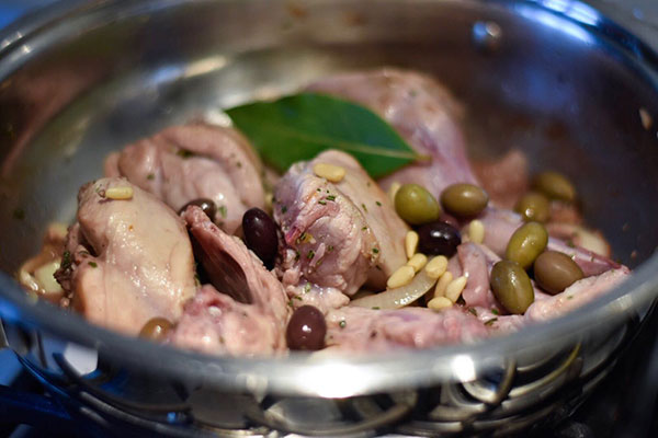 Coniglio alla ligure