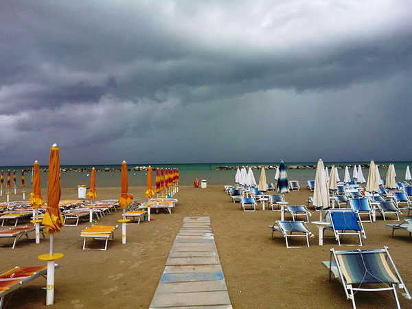 Maltempo in spiaggia