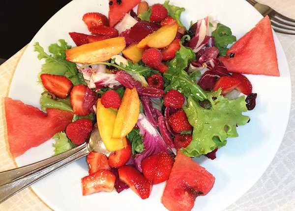Insalata di frutta e verdura