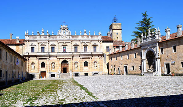 Certosa di S. Lorenzo a Padula