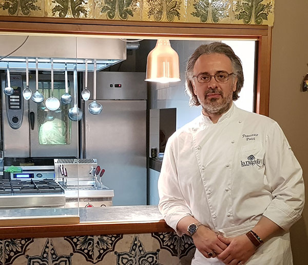 Lo chef Francesco Pucci
