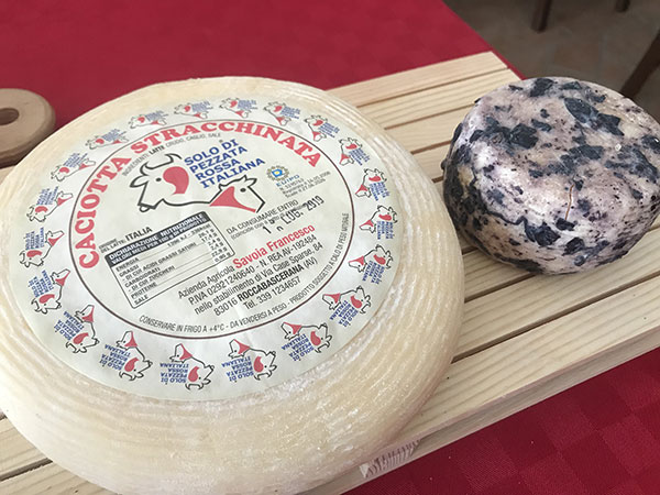 Caciotta stracchinata