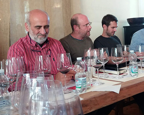 Colleghi di degustazione: Maurizio Gily, Fabrizio Pracchia e Jonathan Gebser