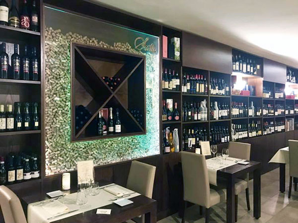 Interno del ristorante Sartù