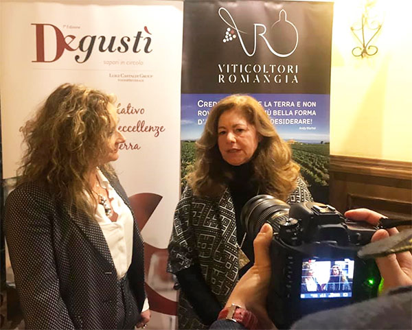 Angela Merolla con la titolare sig.ra Guardascione