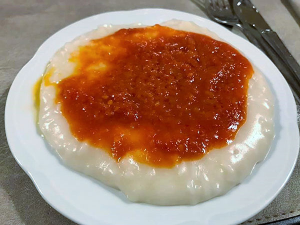 Frascarelli con salsa di pomodoro