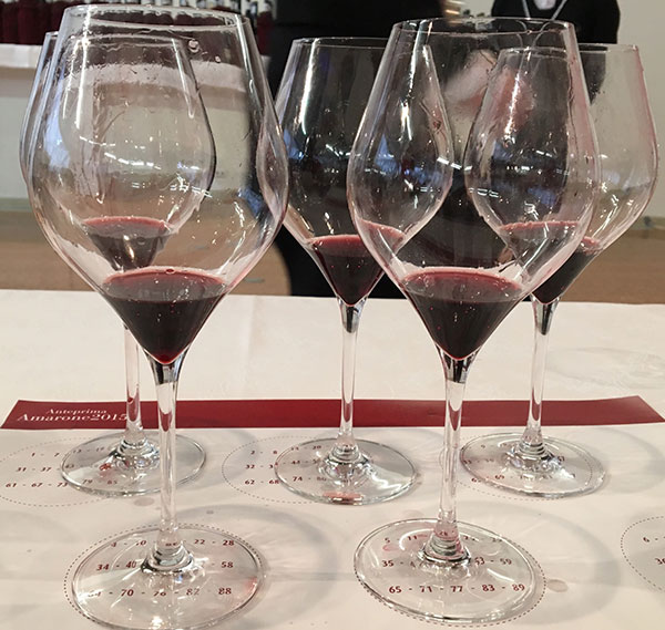 Calici con Amarone 2015