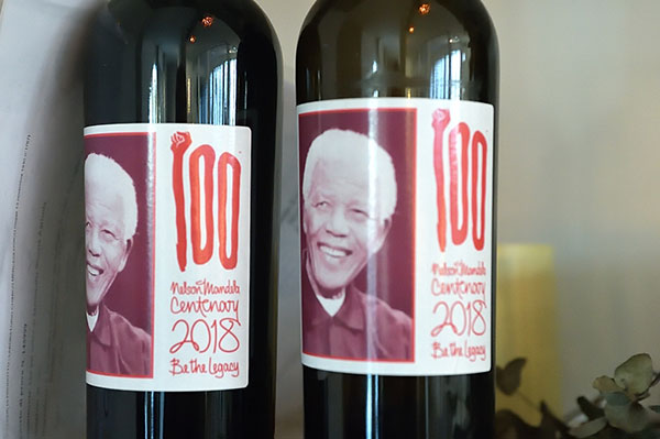 Etichette commemorative del centenario della nascita di Nelson Mandela (1918-2018)
