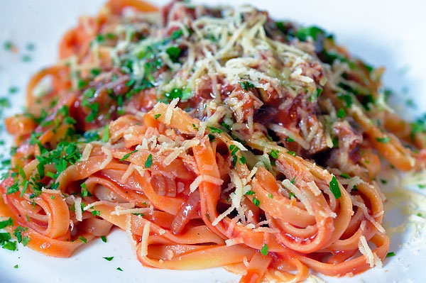 Le fettuccine all'amatriciana