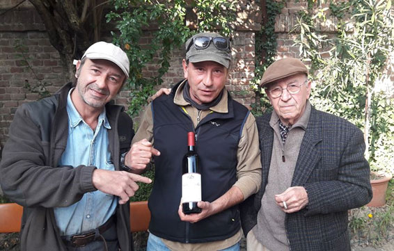 Cesare Corazza tra Giuse e Lino Maga