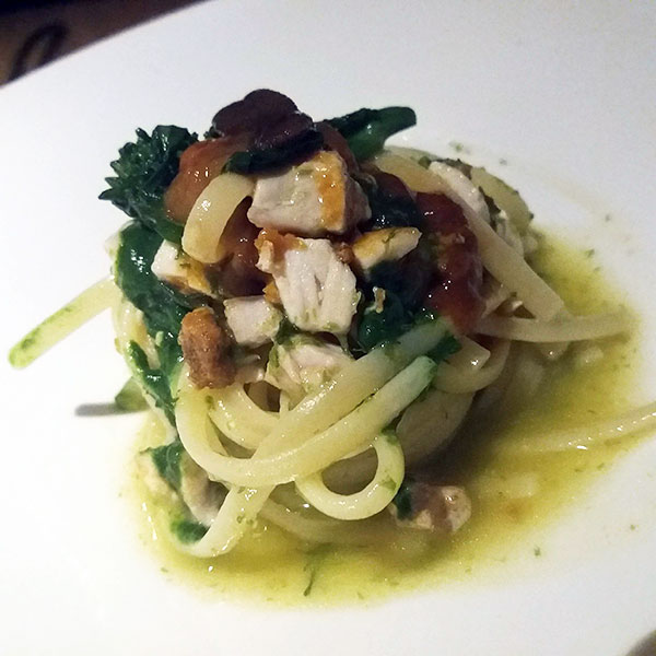 Linguine con polpa di Ricciola, friarielli e ricci di mare