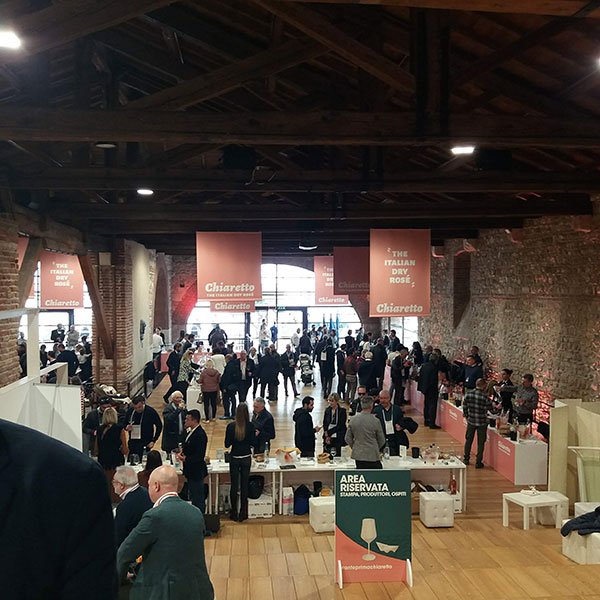 La sala della Dogana Veneta