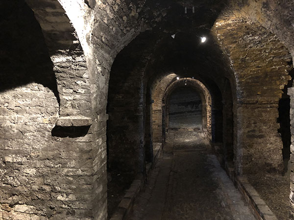 Un infernotto nel Castello di Neive