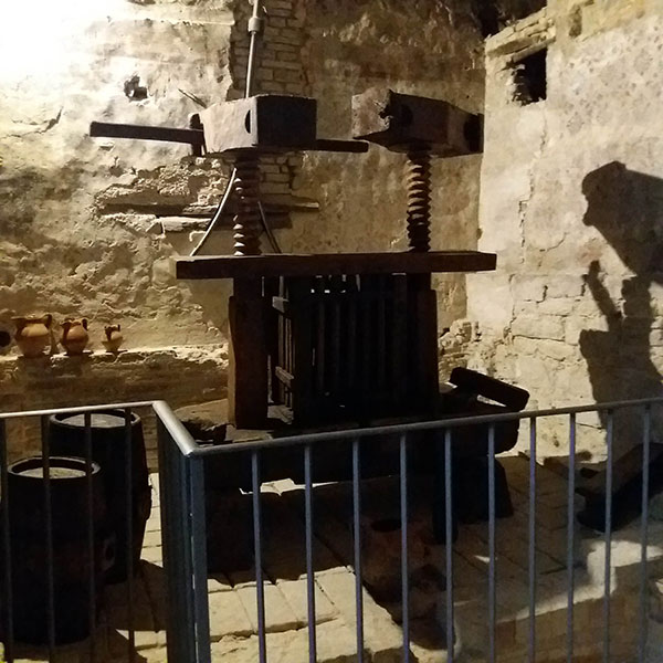 Antico torchio nel complesso di San Francesco