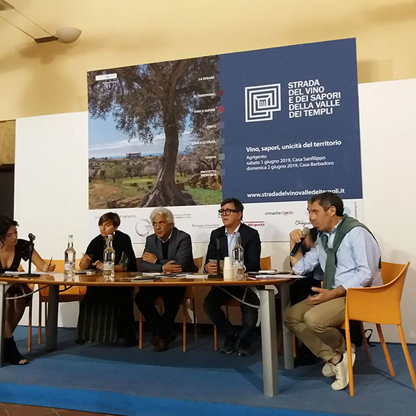 Il convegno per l'inaugurazione della Strada