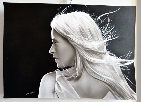 Uno splendido ritratto all'aerografo del maestro Giorgio Guazzi