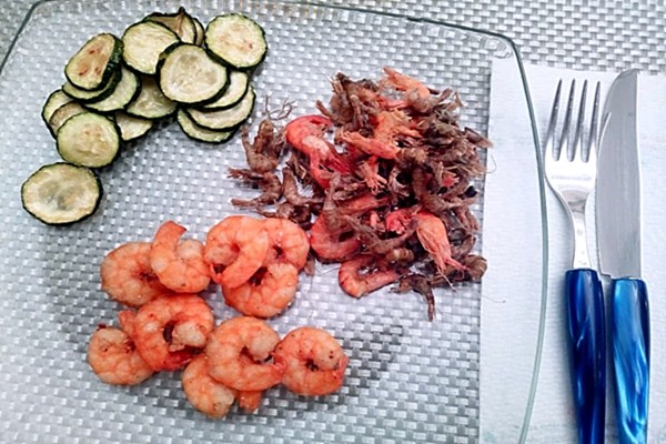 Frittura fresca di schile, mazzancolle e zucchine