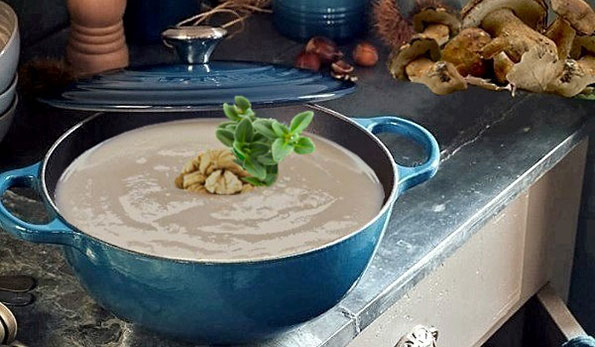 Zuppa vellutata di castagne e funghi