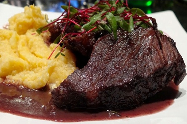 Guanciole di Vitella brasata all'Amarone