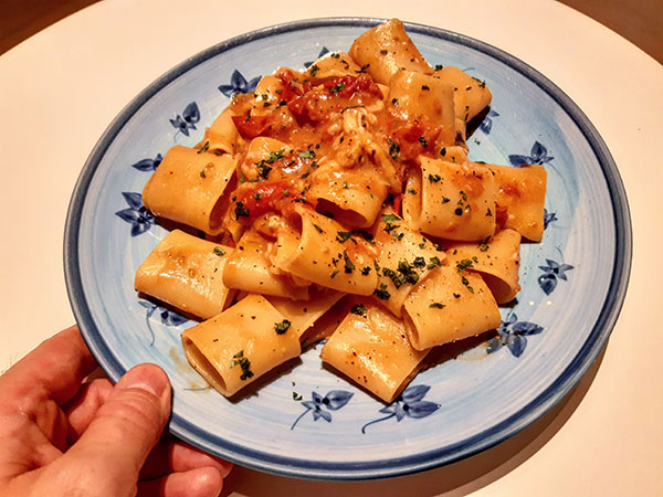 Paccheri con fumetto di pesce