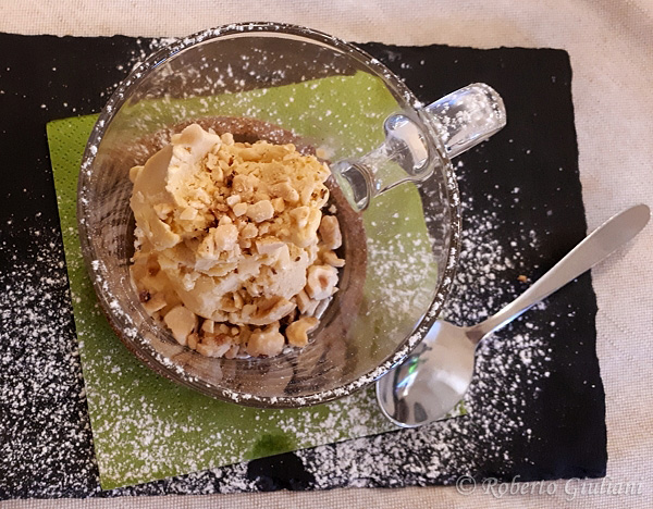 Gelato alle nocciole della Tuscia