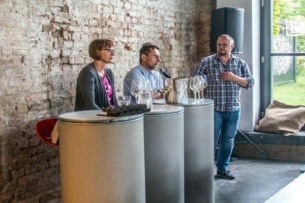 Barbara e Marcin Płochoccy intervistati da Mariusz Kapczyński