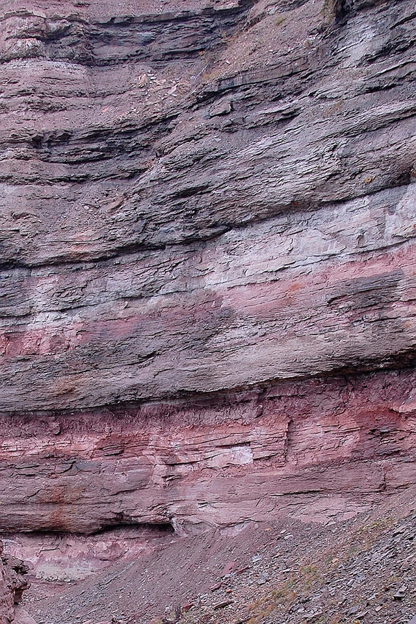 Strati di porfido rosso