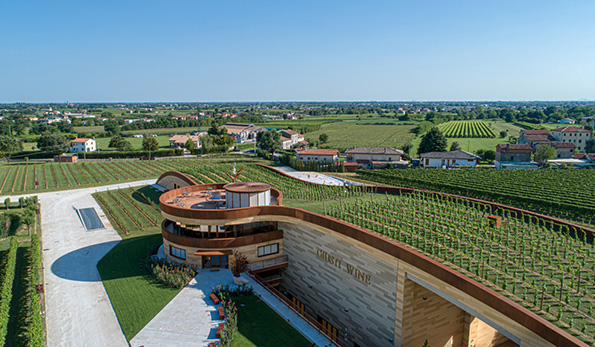 La Cantina Giusti ripresa con un drone